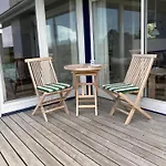 Well-maintained With Panoramic Views Of Begtrup Bay Сasa de vacaciones Knebel