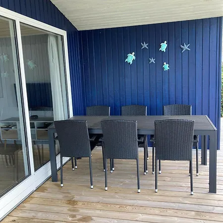 Well-maintained With Panoramic Views Of Begtrup Bay Semesterbostad